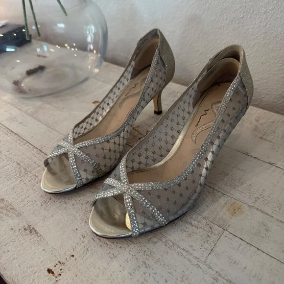 Nina Sparkly Silver Mesh Heels – Size 9M - Picture 3 of 7